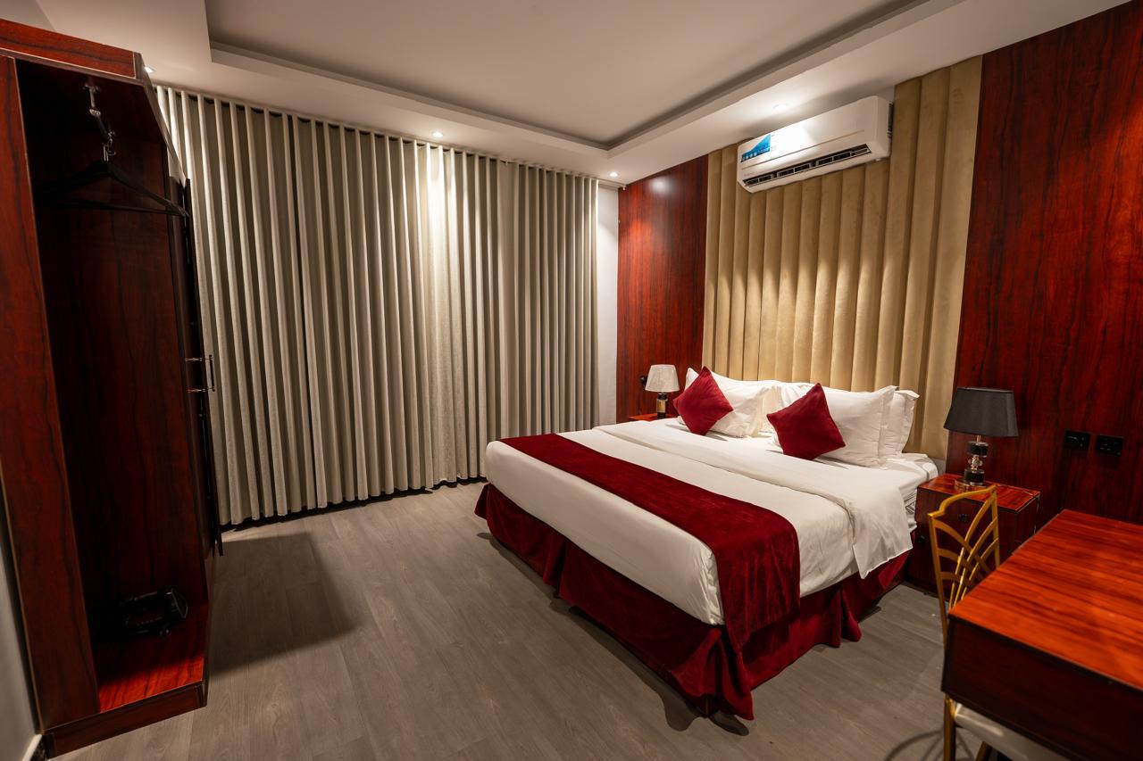 King Room